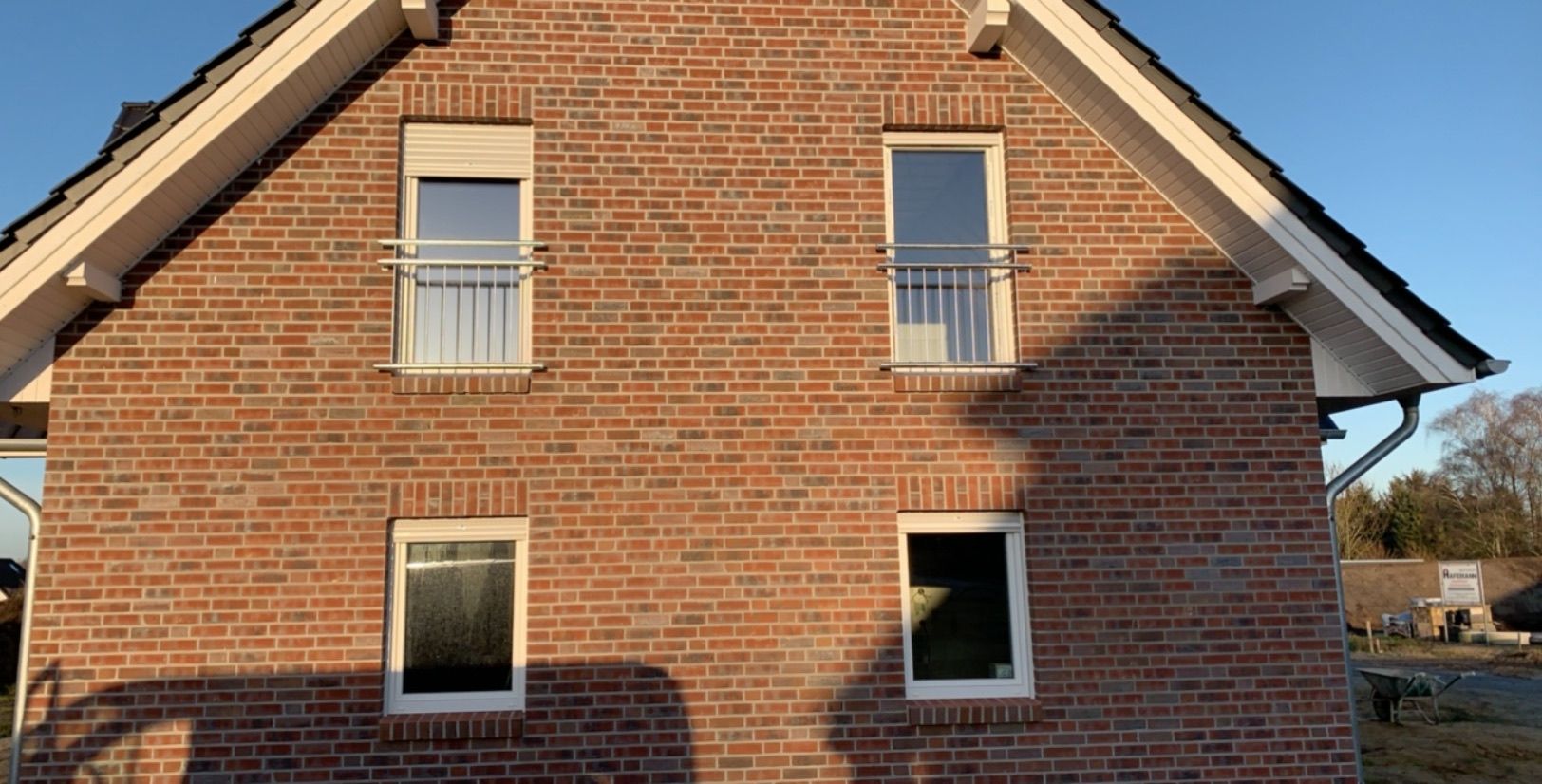 Sichere und stilvolle Geländer für Ihre Fenster