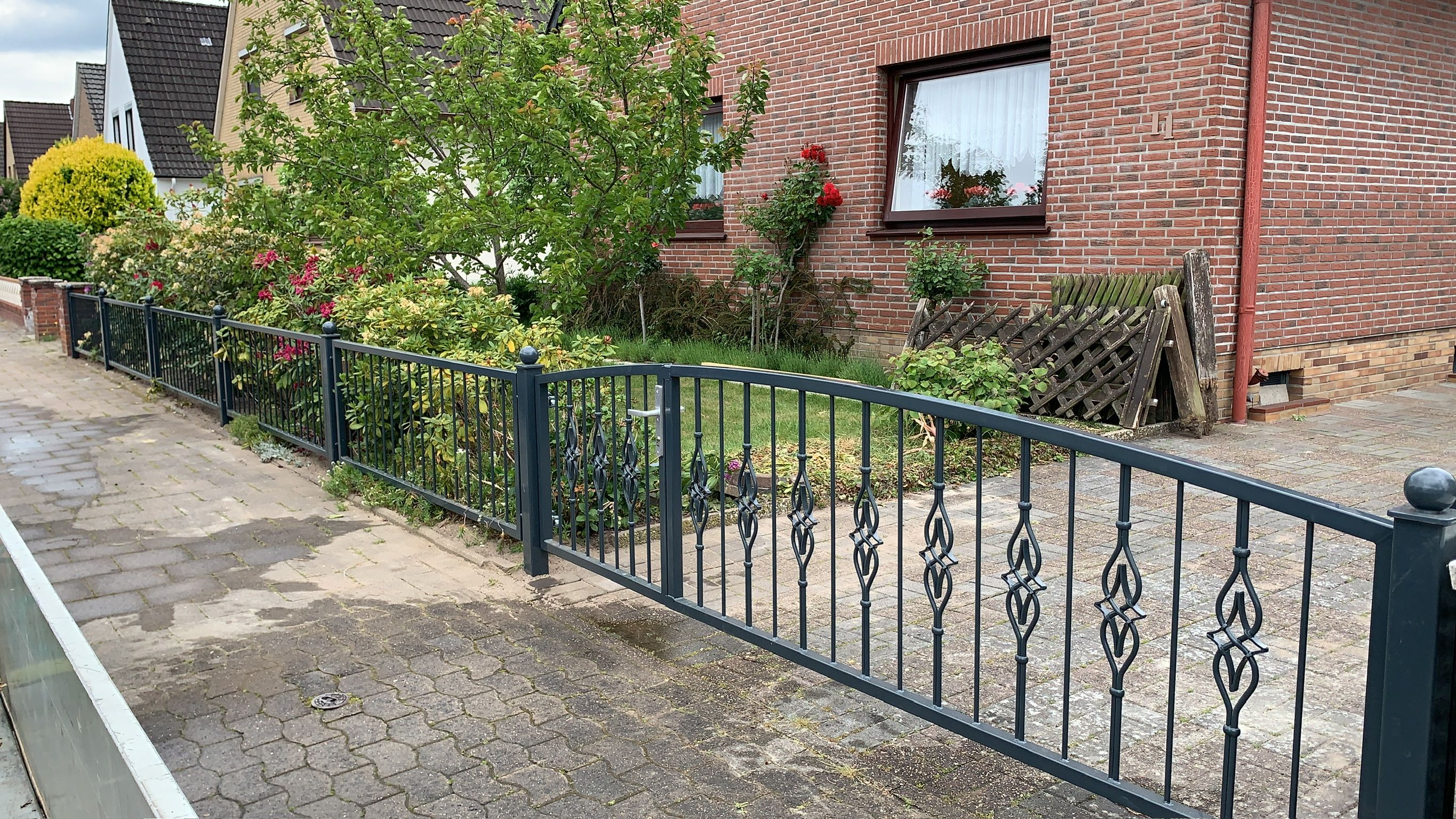 Hochwertige Zäune für Schutz und Ästhetik